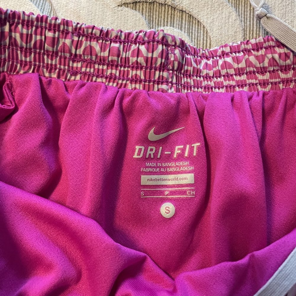 Nike Tempo Dri Fit Womens Athletic Shorts Pink Pattern Blue Size Small EUC - Picture 3 of 4